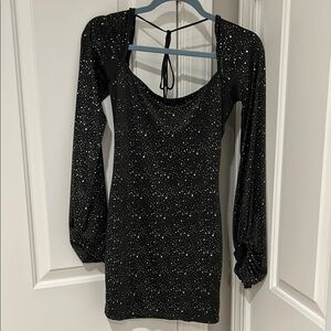 Elegant Black Long Sleeve Dress